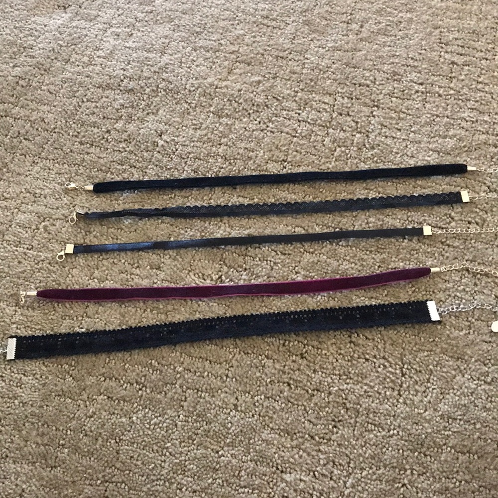 5 choker necklaces